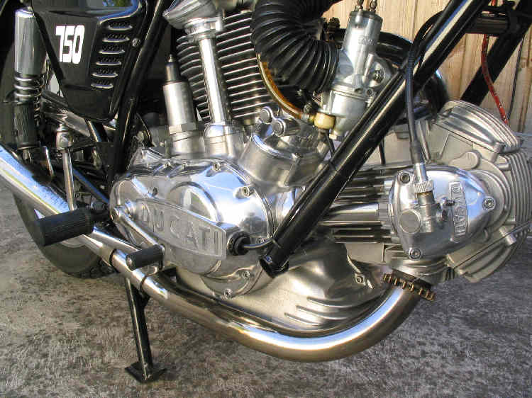 Machinery Cleanery Ducati 750 GT 1972 